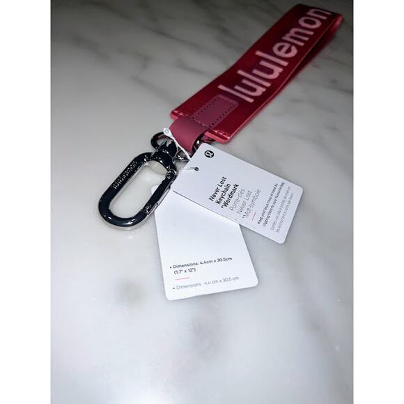 NWT Lululemon Never Lost Keychain Sakura Pink/Washed Mauve/White - Picture 4 of 5